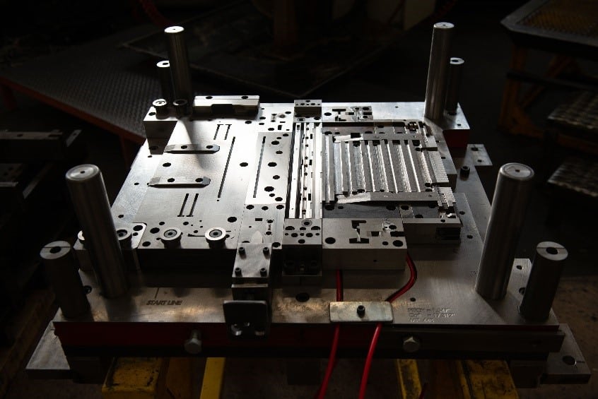 bar-hanger-die